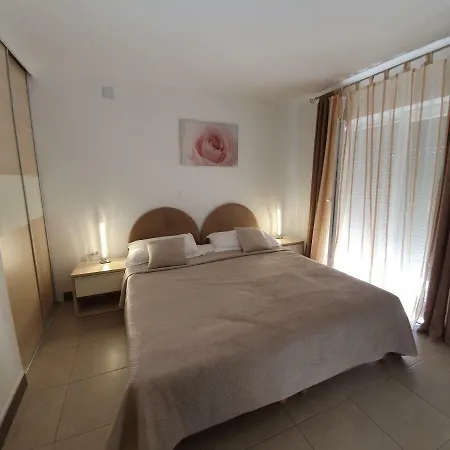 Sunce Bed & Breakfast 3*